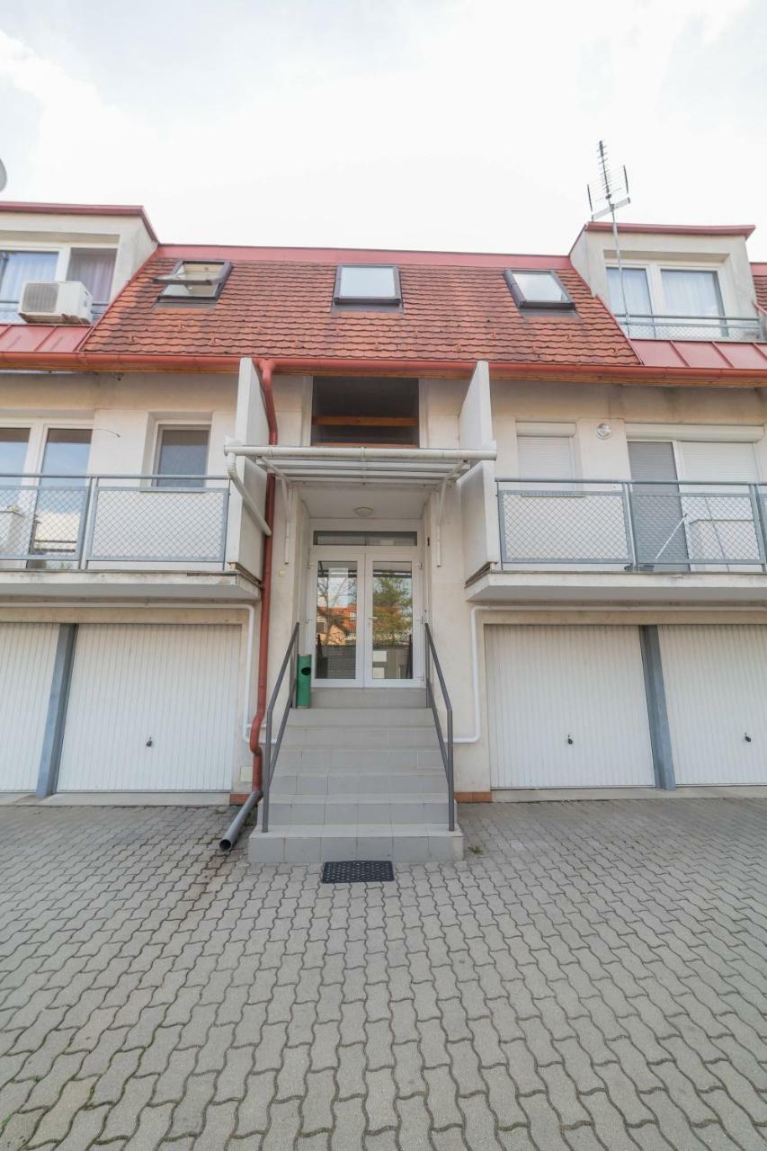 Fischer Apartman 2 Hajdúszoboszló Dış mekan fotoğraf